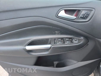 2017 Ford Escape Titanium - miniatura 9