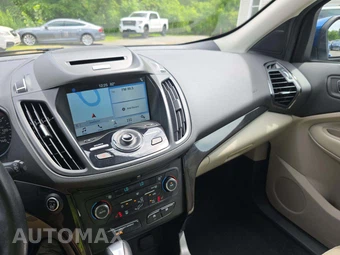 2017 Ford Escape Titanium - miniatura 7