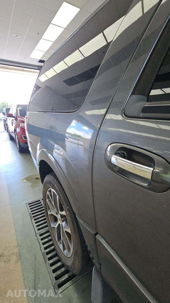 2017 Ford Expedition EL XLT – miniatura 23