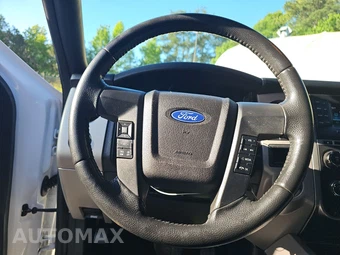 2017 Ford Expedition XLT – miniatura 10