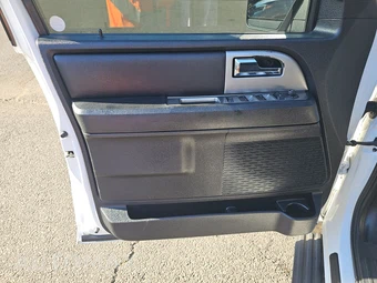2017 Ford Expedition XLT – miniatura 9