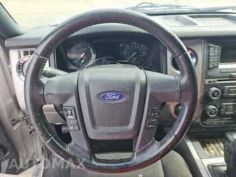 2017 Ford Expedition XLT – miniatura 10