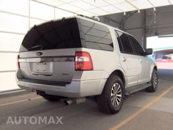 2017 Ford Expedition XLT – miniatura 4