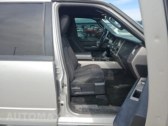 2017 Ford Expedition XLT – miniatura 8