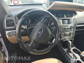 2017 Ford Explorer - miniatura 10