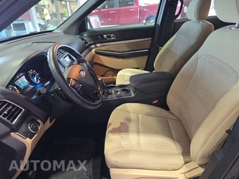 2017 Ford Explorer – miniatura 7