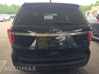 2017 Ford Explorer – miniatura 5