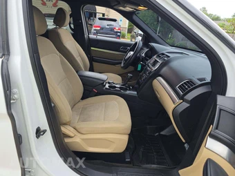 2017 Ford Explorer - miniatura 16