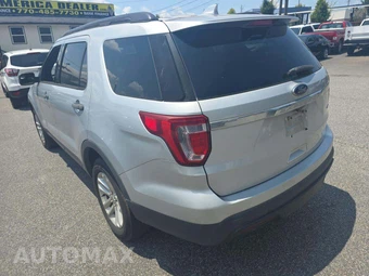 2017 Ford Explorer - miniatura 2