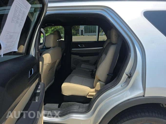 2017 Ford Explorer – miniatura 10