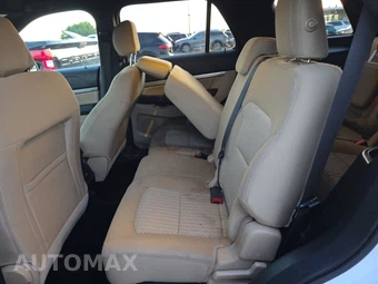 2017 Ford Explorer – miniatura 13