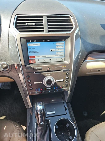 2017 Ford Explorer Limited - miniatura 11
