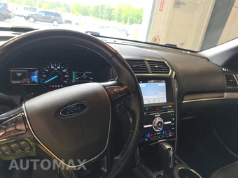 2017 Ford Explorer Limited – miniatura 11