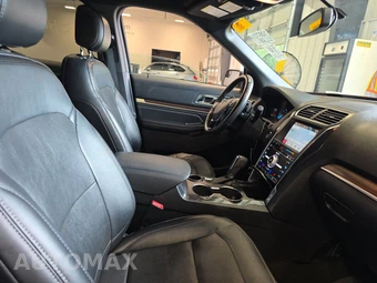 2017 Ford Explorer Limited – miniatura 8