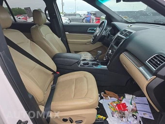 2017 Ford Explorer Limited – miniatura 8
