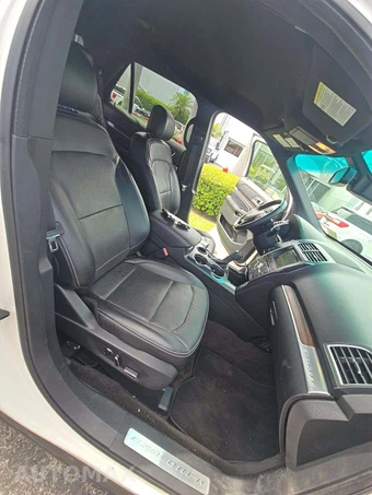 2017 Ford Explorer Limited – miniatura 19