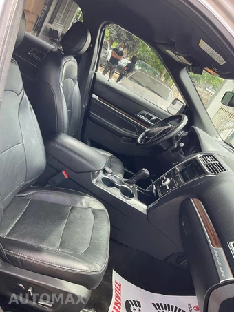 2017 Ford Explorer Limited - miniatura 13