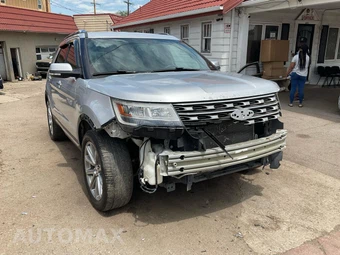 2017 Ford Explorer Limited - miniatura 6