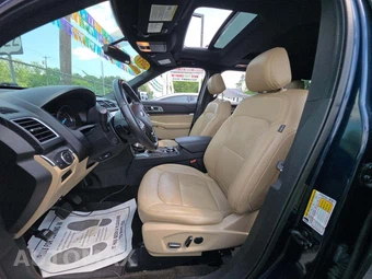 2017 Ford Explorer Limited – miniatura 6