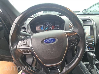 2017 Ford Explorer Limited - miniatura 10