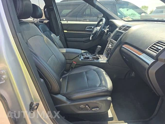 2017 Ford Explorer Limited – miniatura 8