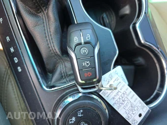 2017 Ford Explorer Limited – miniatura 8