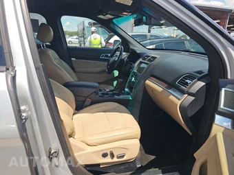 2017 Ford Explorer Limited - miniatura 8