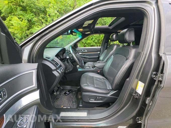 2017 Ford Explorer Limited - miniatura 3