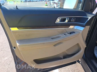 2017 Ford Explorer Limited – miniatura 9