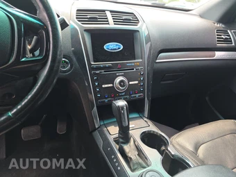 2017 Ford Explorer Limited - miniatura 11