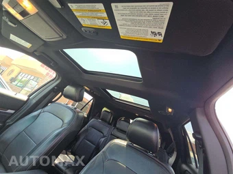 2017 Ford Explorer Limited - miniatura 11