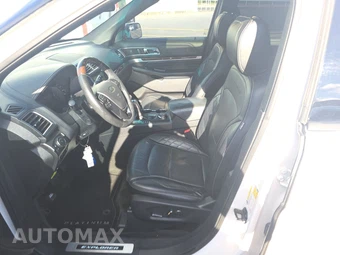 2017 Ford Explorer Platinum - miniatura 7
