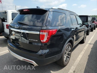 2017 Ford Explorer Platinum - miniatura 4