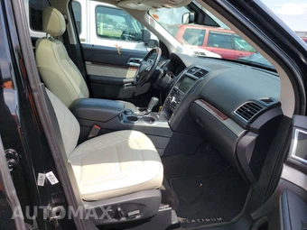 2017 Ford Explorer Platinum - miniatura 8