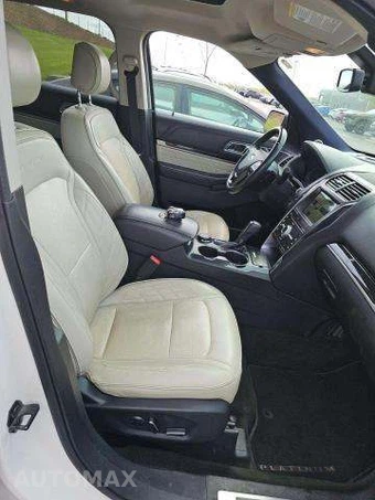 2017 Ford Explorer Platinum – miniatura 19