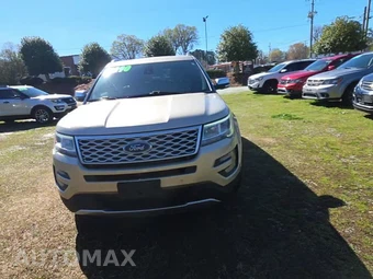 2017 Ford Explorer Platinum - miniatura 2