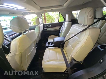 2017 Ford Explorer Platinum – miniatura 13