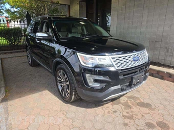 2017 Ford Explorer Platinum – miniatura 4