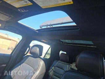 2017 Ford Explorer Platinum - miniatura 11