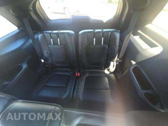 2017 Ford Explorer Platinum - miniatura 14