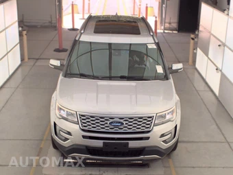 2017 Ford Explorer Platinum – miniatura 2