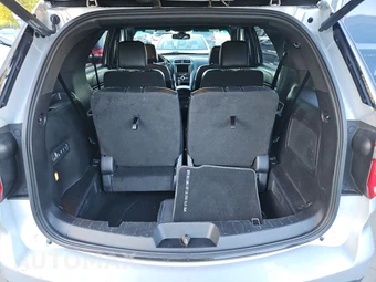 2017 Ford Explorer Platinum – miniatura 17