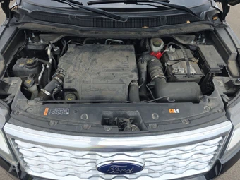 2017 Ford Explorer Platinum – miniatura 16