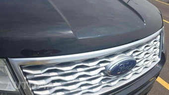 2017 Ford Explorer Platinum – miniatura 31