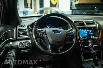 2017 Ford Explorer Sport - miniatura 17