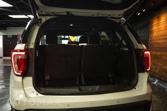 2017 Ford Explorer Sport - miniatura 7
