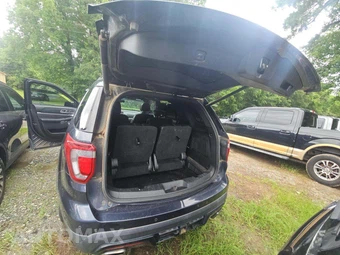 2017 Ford Explorer Sport - miniatura 15