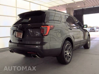 2017 Ford Explorer Sport – miniatura 4
