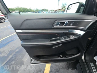 2017 Ford Explorer Sport – miniatura 9