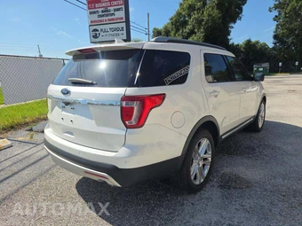 2017 Ford Explorer XLT - miniatura 3